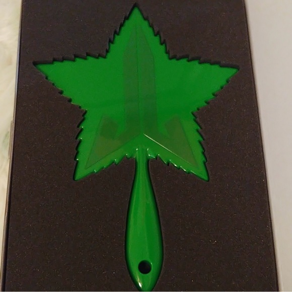 💚NWT JEFFREE STAR 4/20 LIMITED EDITION GREEN LEAF MIRROR - Picture 6 of 7